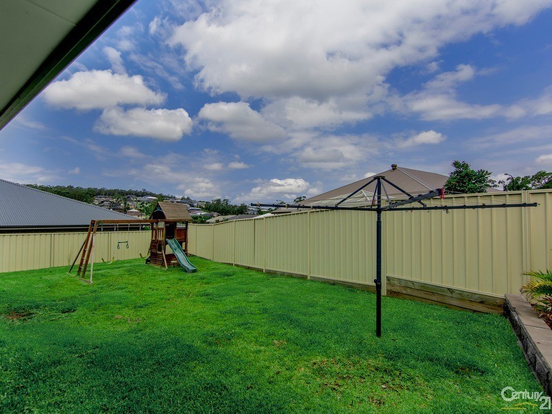 6 Sophie Close, Cameron Park NSW 2285