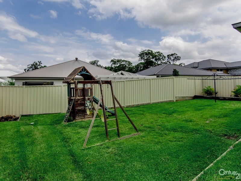 6 Sophie Close, Cameron Park NSW 2285