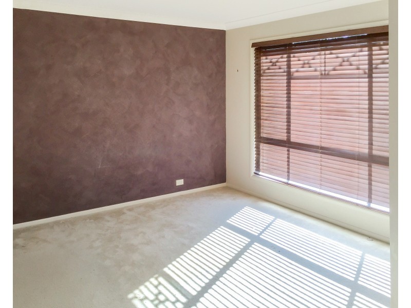 1 Loch Ness Drive, Fletcher NSW 2287