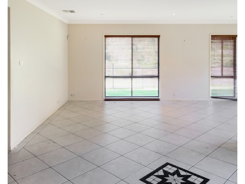 1 Loch Ness Drive, Fletcher NSW 2287