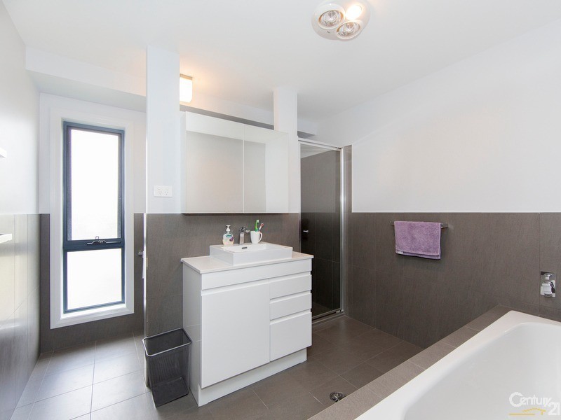 39 Jupiter Circuit, Cameron Park NSW 2285