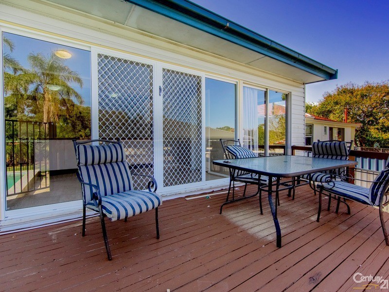 53 University Drive, Waratah West NSW 2298