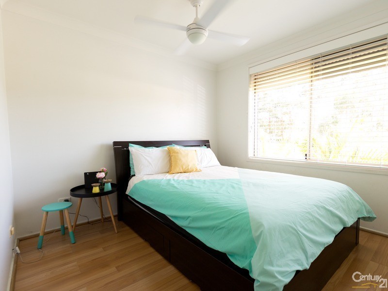 18 Country Grove Drive, Cameron Park NSW 2285