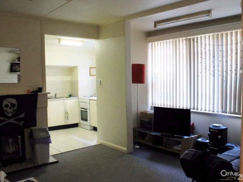 2/103 Lindsay Street, Hamilton NSW 2303