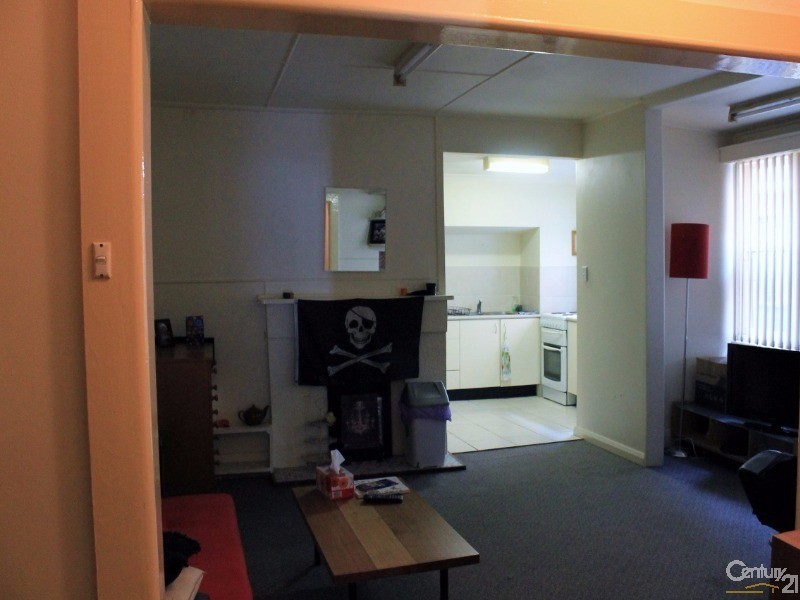 2/103 Lindsay Street, Hamilton NSW 2303