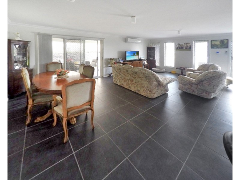 22 Gazelle Crescent, Fletcher NSW 2287