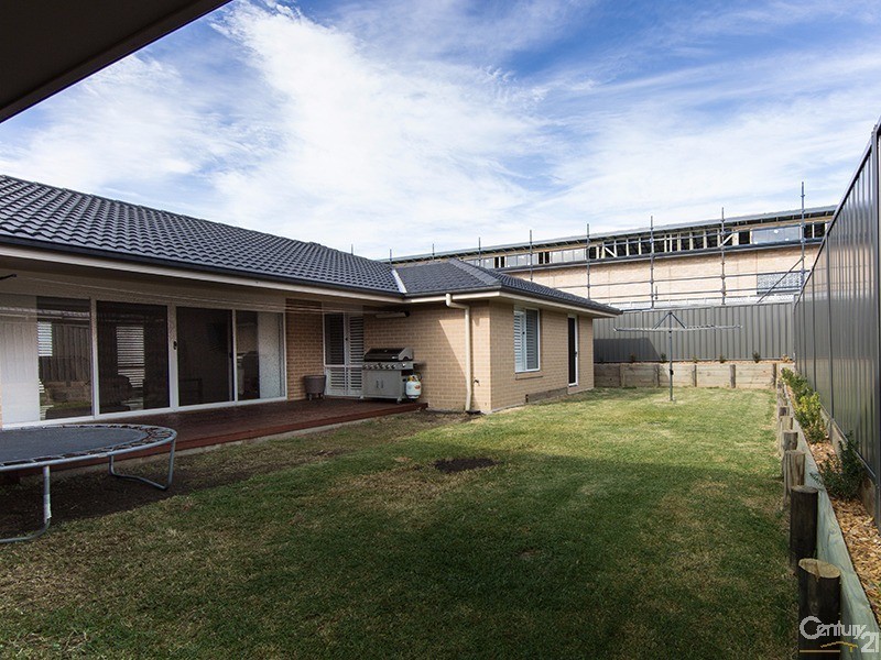 22 Northview Street, Fletcher NSW 2287