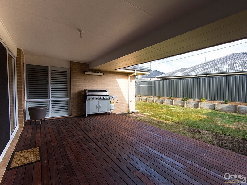 22 Northview Street, Fletcher NSW 2287