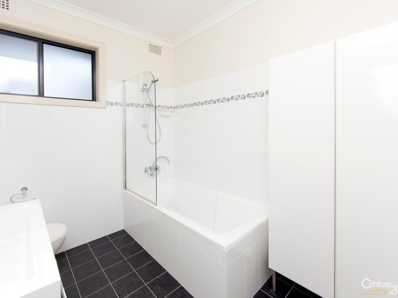 16 Springfield Avenue, Kotara NSW 2289