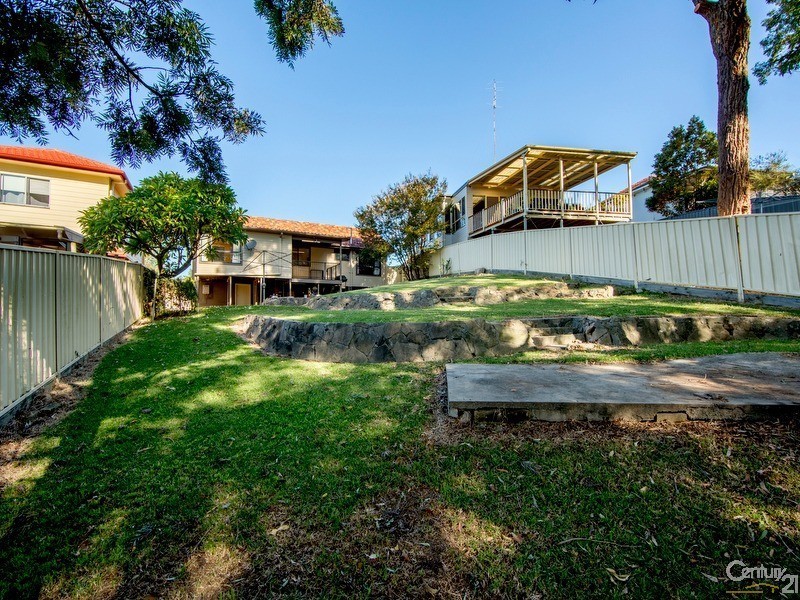 16 Springfield Avenue, Kotara NSW 2289