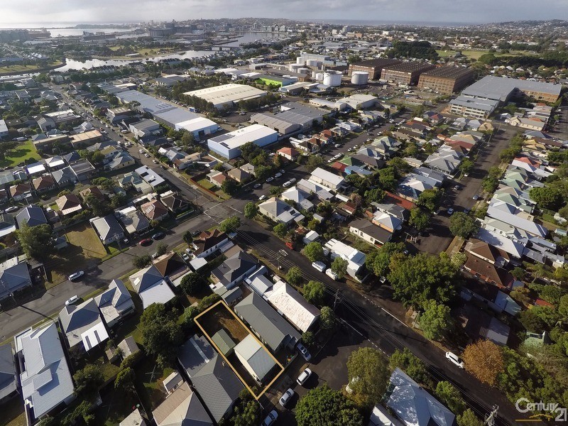 43 Northumberland Street, Maryville NSW 2293