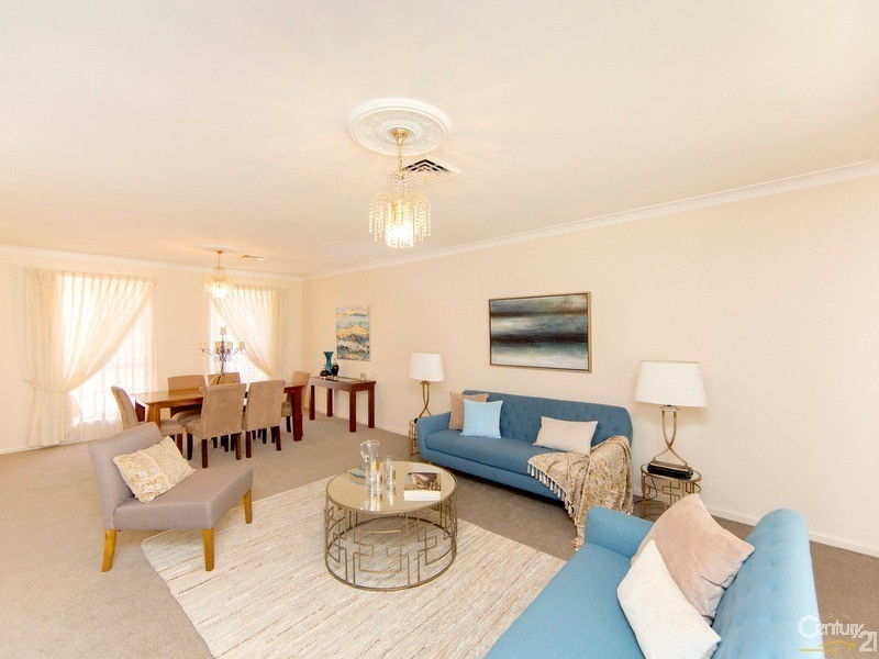 30 Holly Circuit, New Lambton Heights NSW 2305