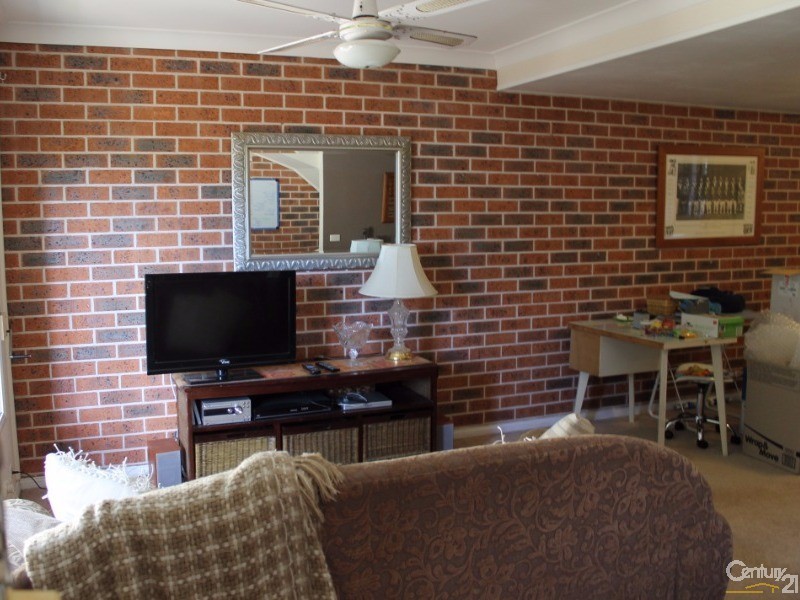 2/202 Brunker Road, Adamstown NSW 2289