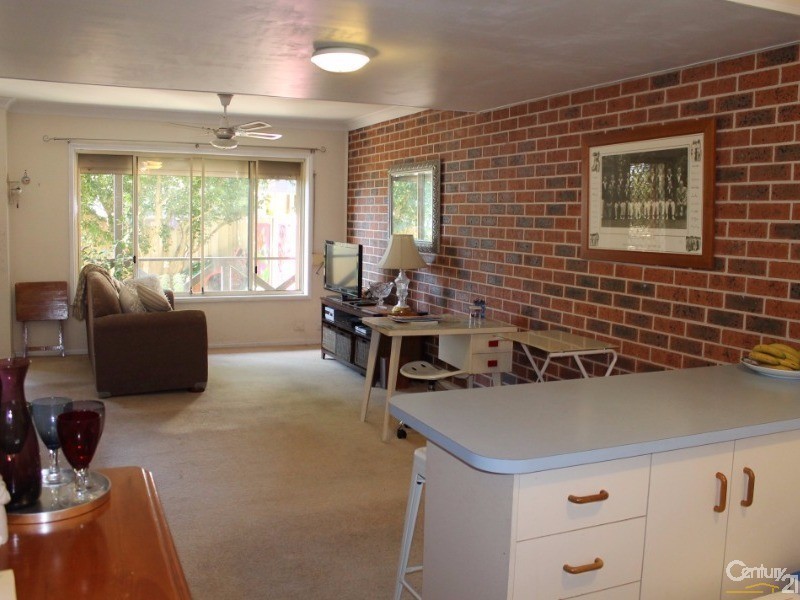 2/202 Brunker Road, Adamstown NSW 2289