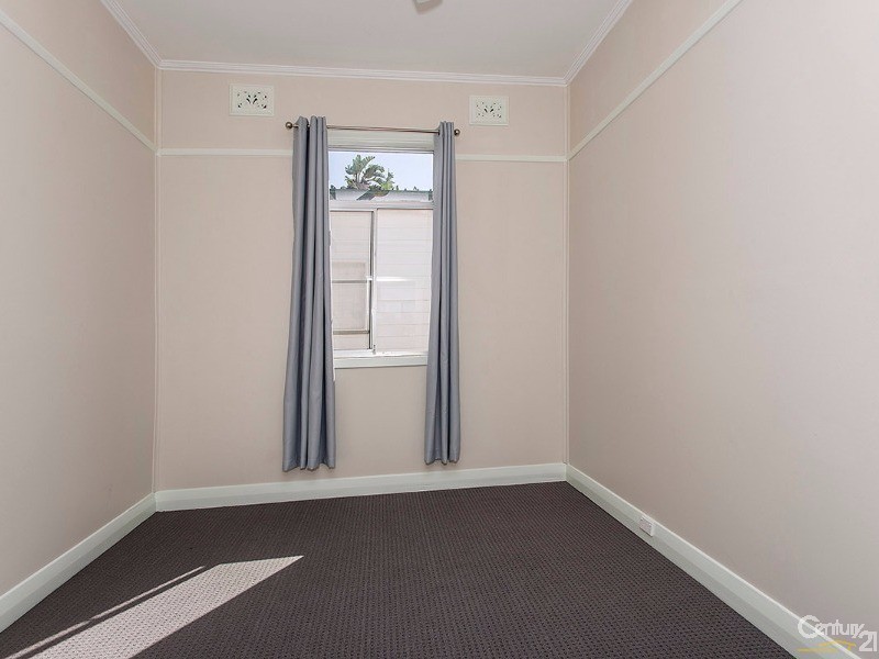 35 Boreas Road, Hamilton North NSW 2292