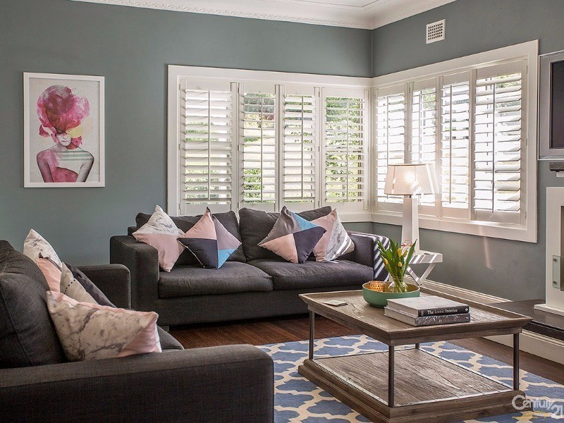 17 Hollywood Parade, New Lambton Heights NSW 2305