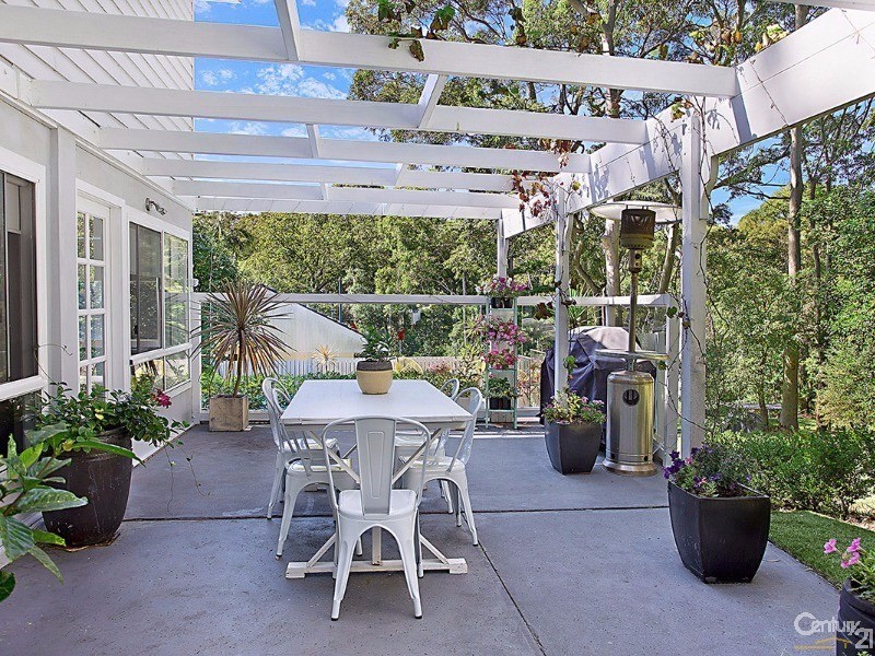 17 Hollywood Parade, New Lambton Heights NSW 2305