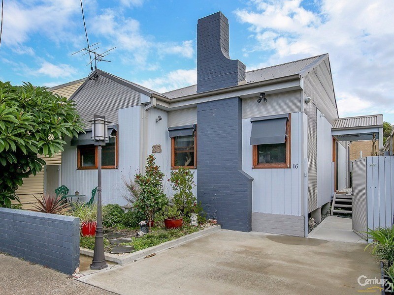 16 Hogue Street, Maryville NSW 2293