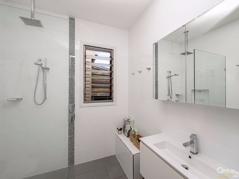 16 Hogue Street, Maryville NSW 2293