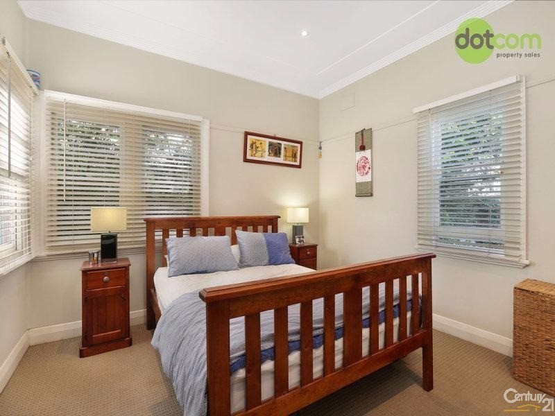 76 Crescent Road, Waratah NSW 2298