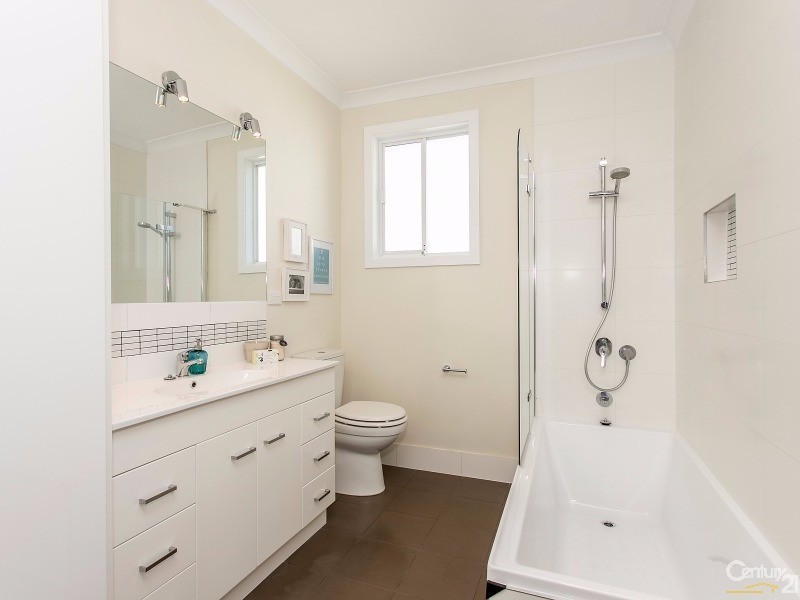 27 Irelands Avenue, Mayfield NSW 2304