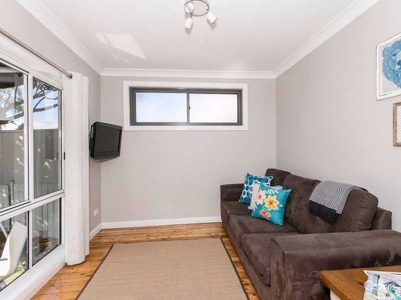 27 Irelands Avenue, Mayfield NSW 2304