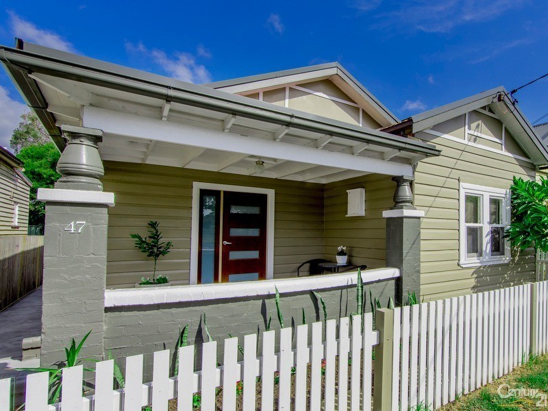 47 Gulliver Street, Hamilton NSW 2303