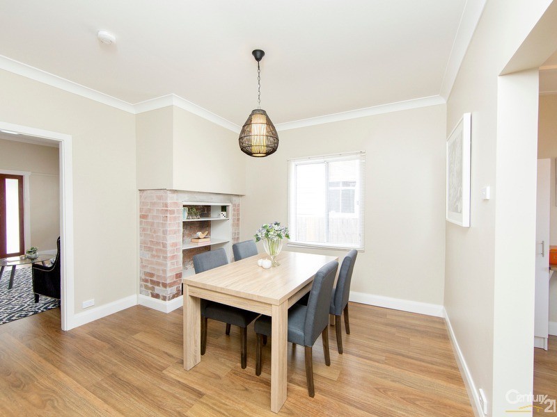 47 Gulliver Street, Hamilton NSW 2303