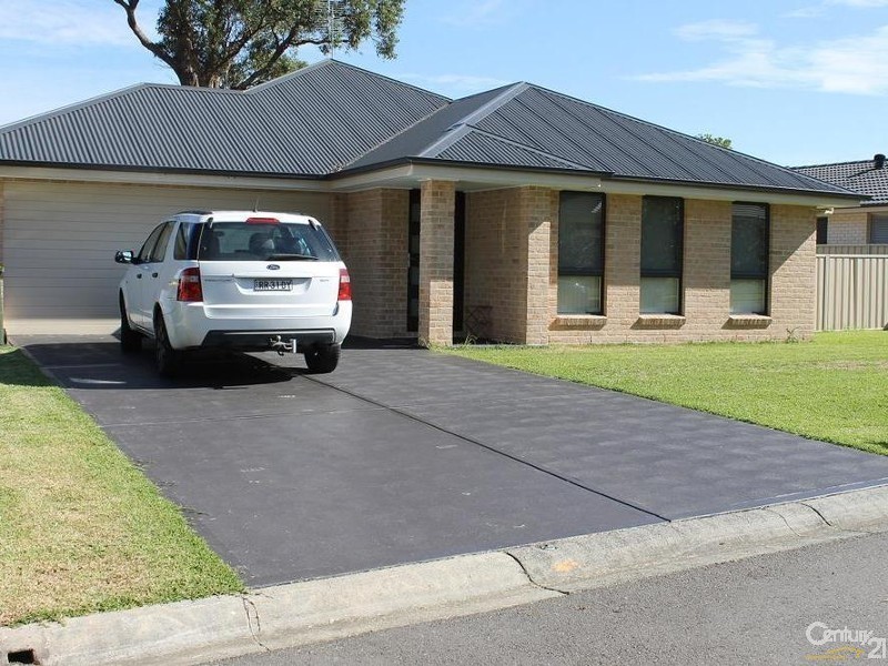 8 Lesley Avenue, Edgeworth NSW 2285