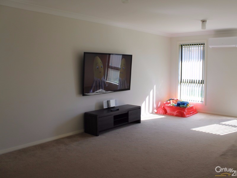 8 Lesley Avenue, Edgeworth NSW 2285