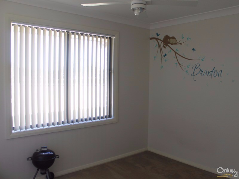 8 Lesley Avenue, Edgeworth NSW 2285