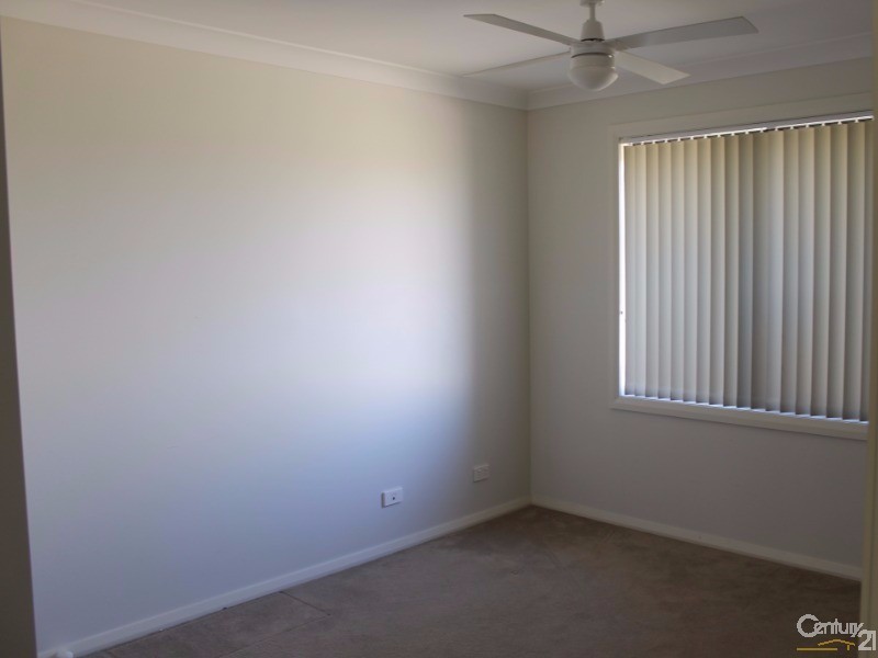 8 Lesley Avenue, Edgeworth NSW 2285