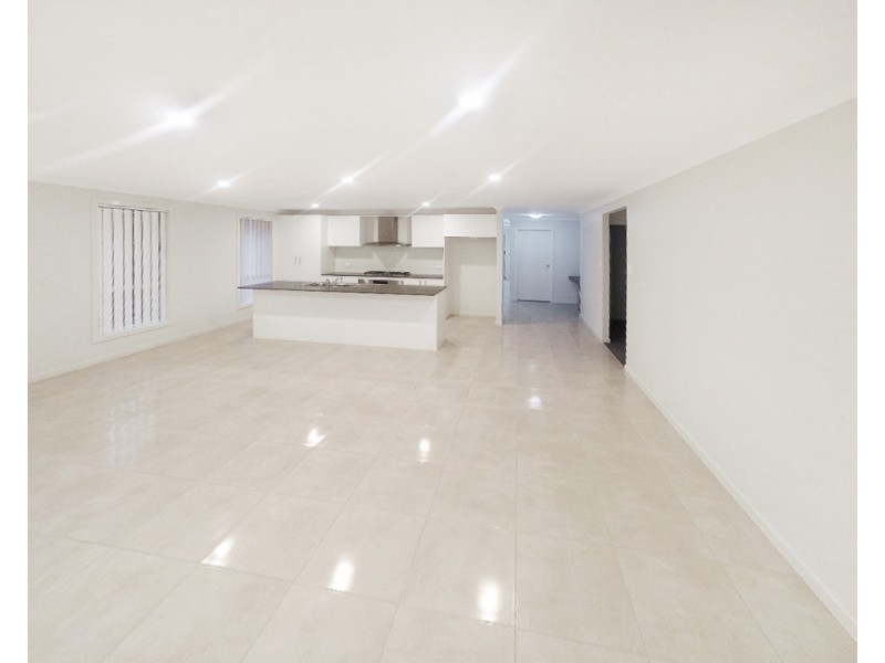 7 Glider Avenue, Fern Bay NSW 2295