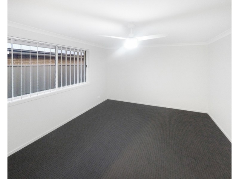 7 Glider Avenue, Fern Bay NSW 2295