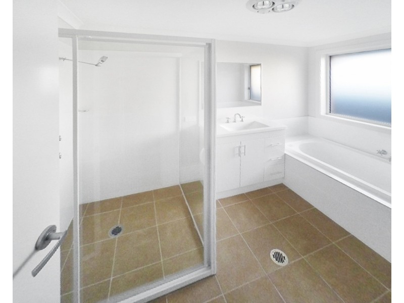 7 Glider Avenue, Fern Bay NSW 2295