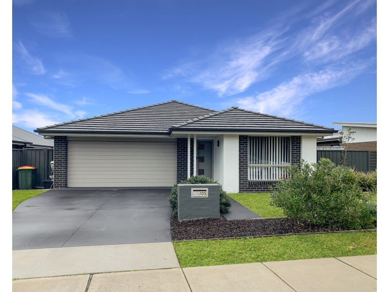 135 Dune Drive, Fern Bay NSW 2295