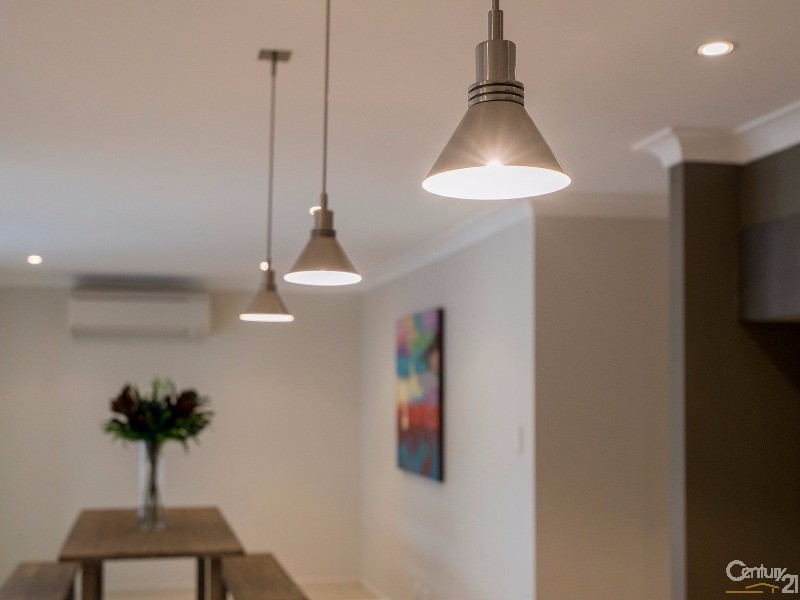 31 Ripon Way, Macquarie Hills NSW 2285