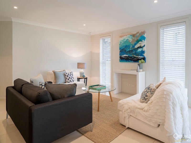 31 Ripon Way, Macquarie Hills NSW 2285