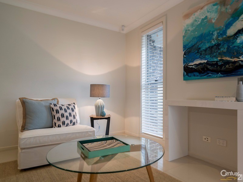 31 Ripon Way, Macquarie Hills NSW 2285