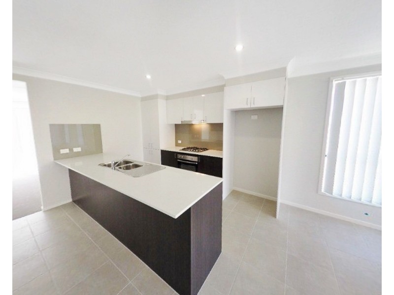 10 Aqua Court, Cameron Park NSW 2285