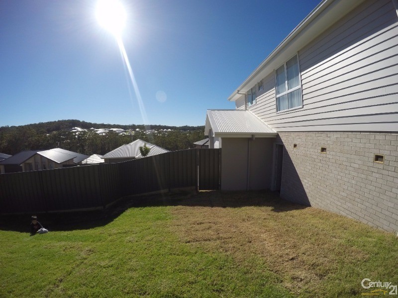 10 Aqua Court, Cameron Park NSW 2285