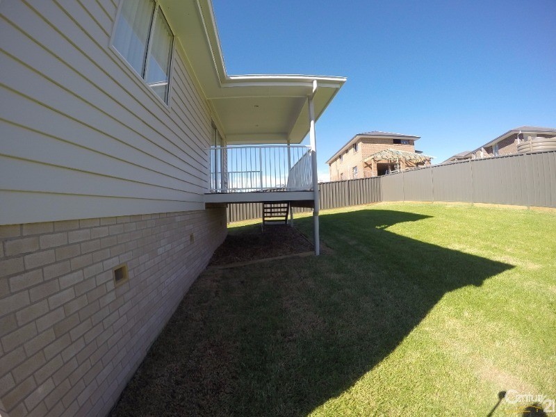 10 Aqua Court, Cameron Park NSW 2285