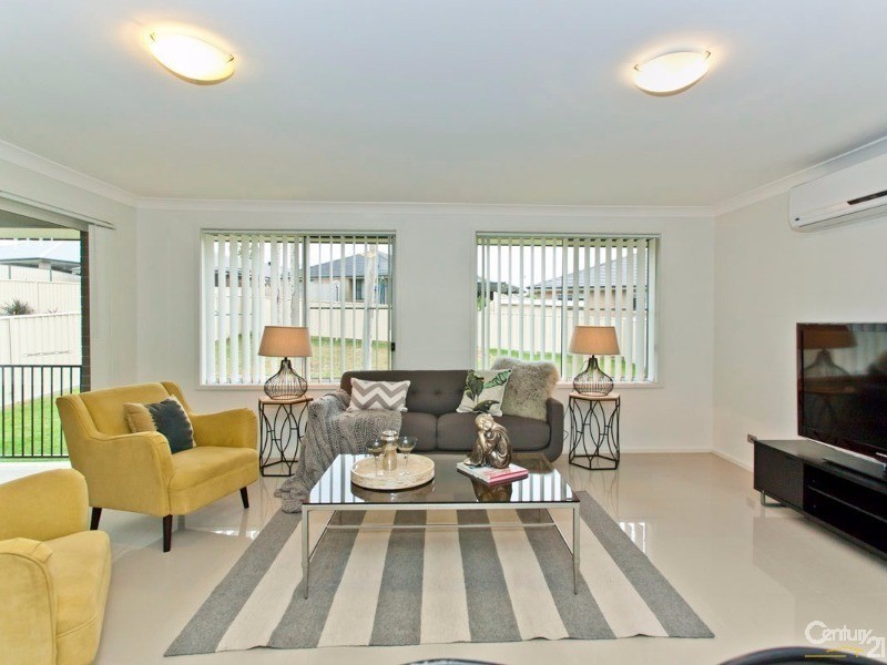 22  Crestview Street, Fletcher NSW 2287
