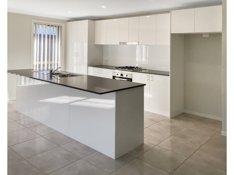 13 Diuris Street, Fern Bay NSW 2295