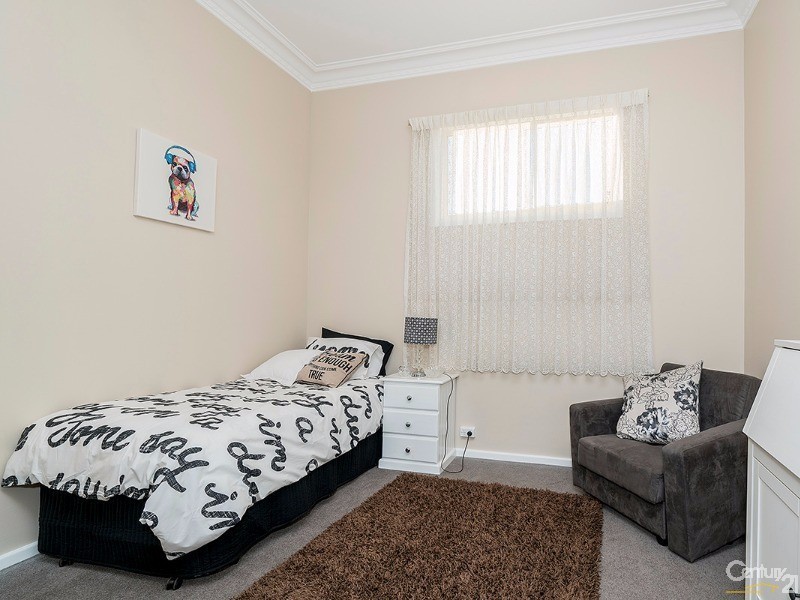 8 Victoria Street, Kurri Kurri NSW 2327