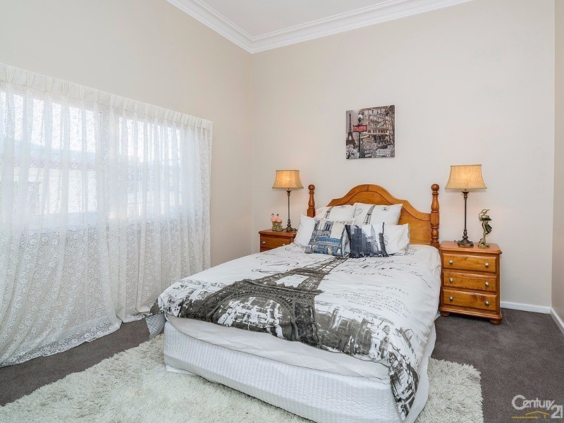 8 Victoria Street, Kurri Kurri NSW 2327