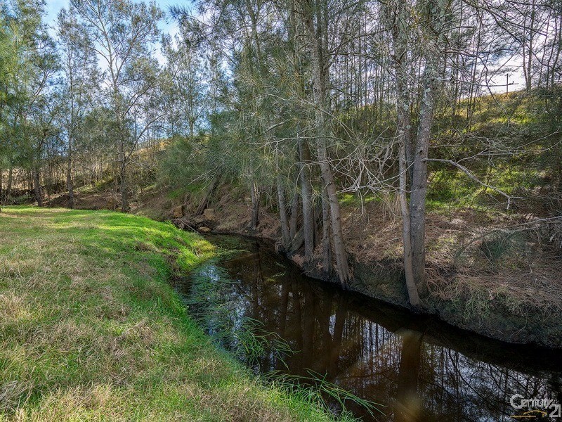 131 Quarry Road, Farley NSW 2320