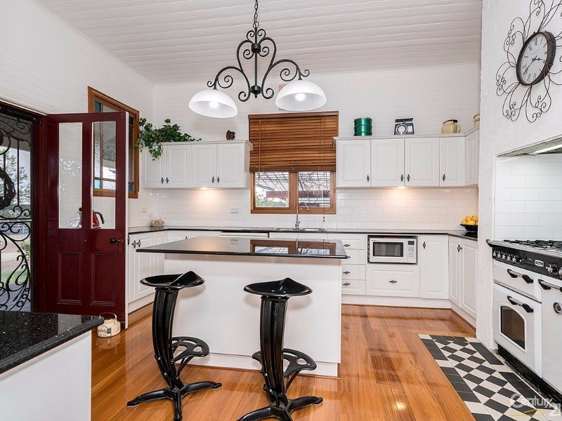 131 Quarry Road, Farley NSW 2320