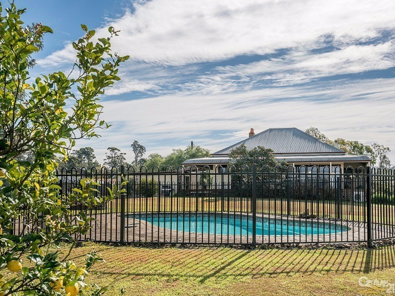 131 Quarry Road, Farley NSW 2320