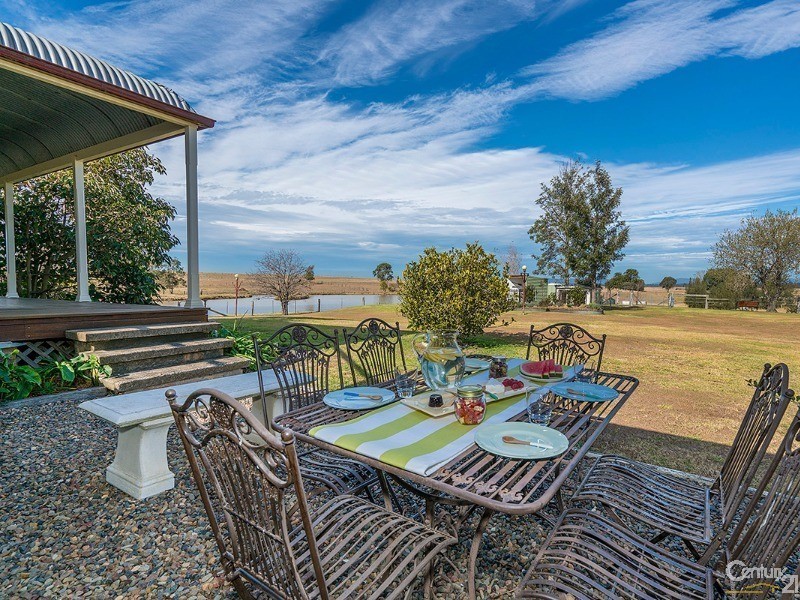 131 Quarry Road, Farley NSW 2320